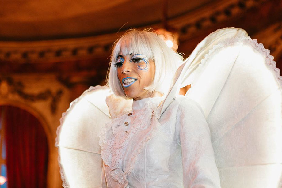 Animation en déambulation d’échassiers pour un mariage féerique. disponibles sur paris, ile de France mais aussi eure et loire, loiret, loire...